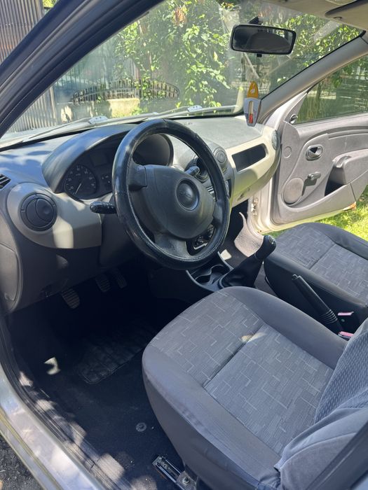 Vand Dacia Sandero 1.4 2009