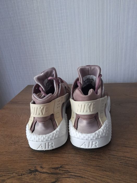 Nike Huarache маратонки 36 номер.