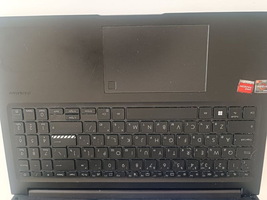 Ноутбук ASUS Vivobook 16