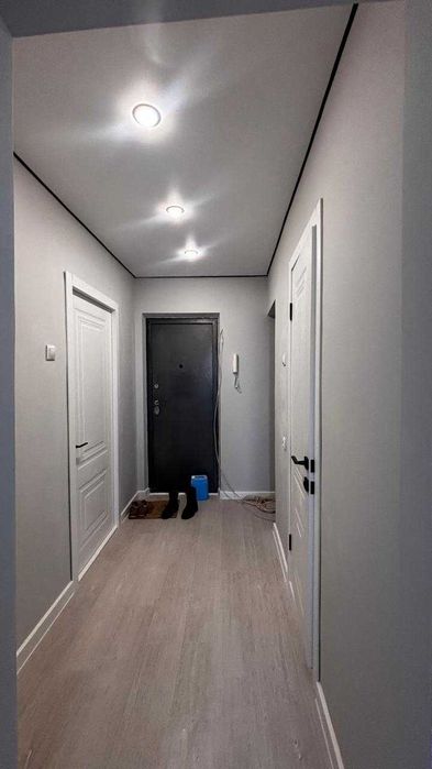 8 мик 13800млн 1 комн с ремонтом