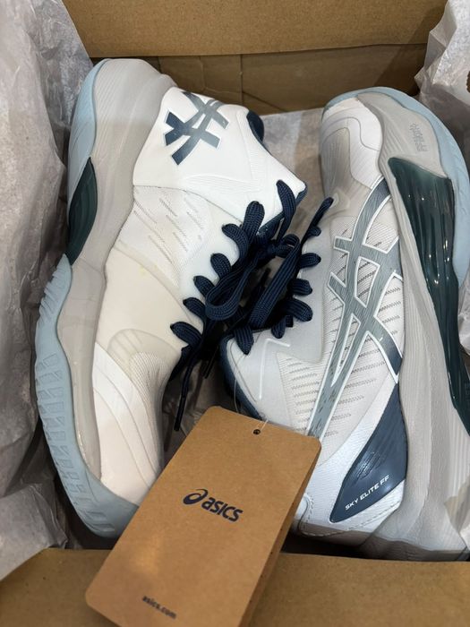 Продаю новые кроссовки ASICS Sky Elite FF