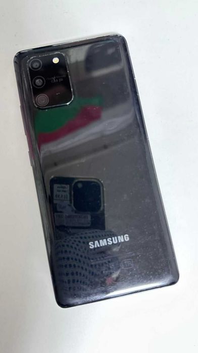 Samsung galaxy S10lite.