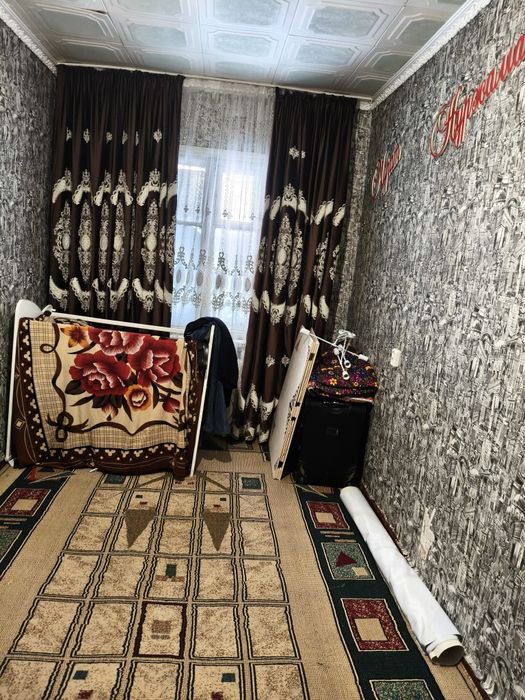 Продаеться квартира 3 комнатная