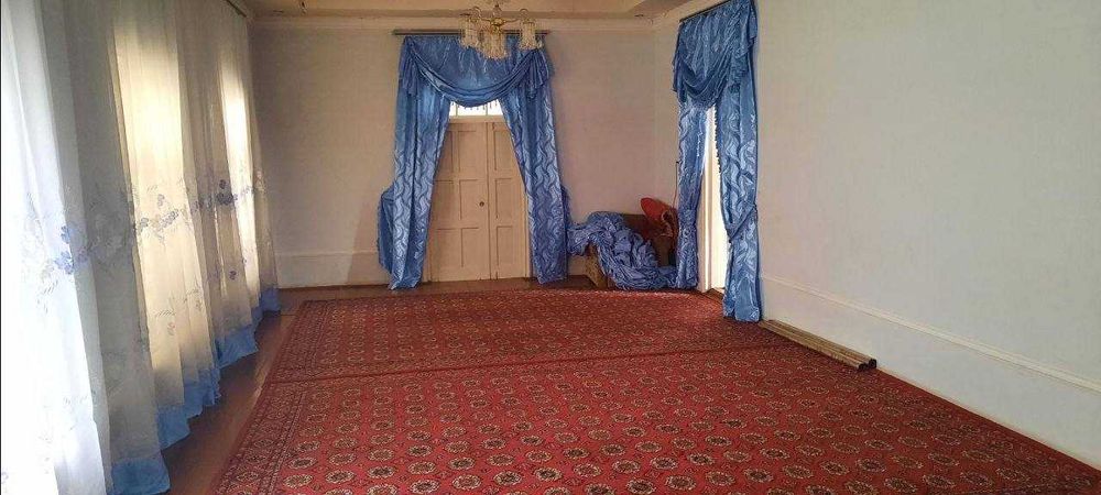 Arenda uchastok ,barcha sharoitlarga ega hovli ijaraga beriladi