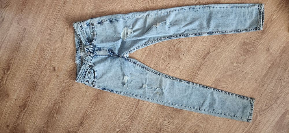 Мъжки дънки Levi's размер w30 слим модел