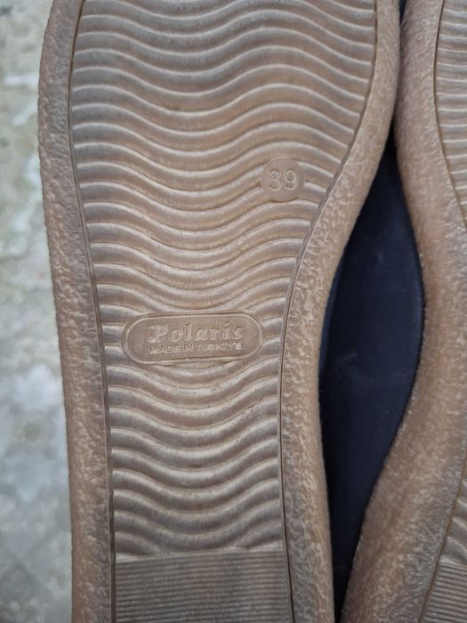 Туфли Polaris на девочку 39 р-р