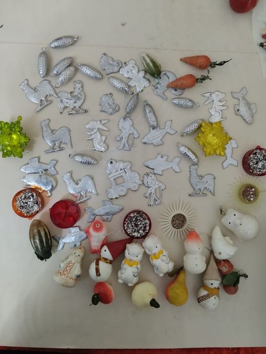 Елочные игрушка.