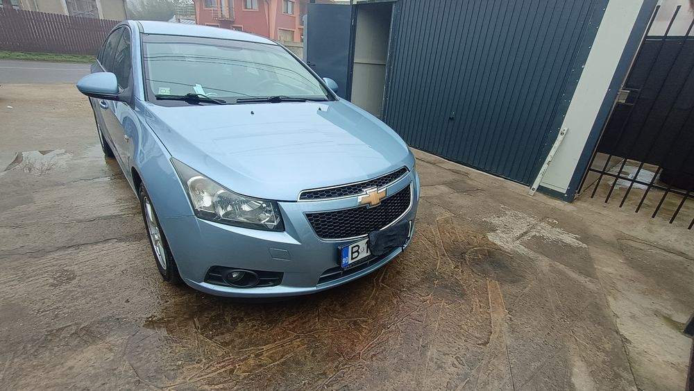 Vând Chevrolet Cruze , 1.6 benzina, 2010, 126000 km