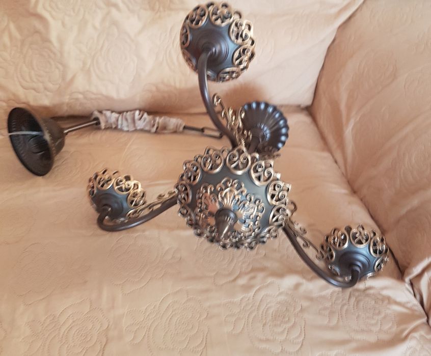 Светильники, предметы интерьера