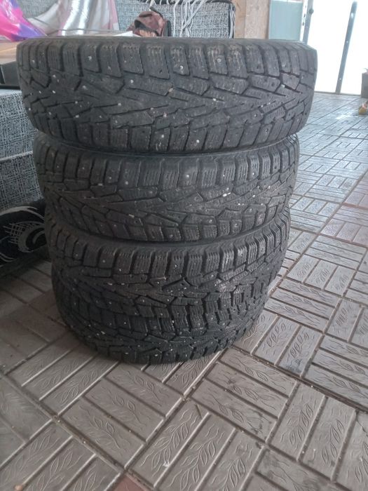Продам зимние шины 13