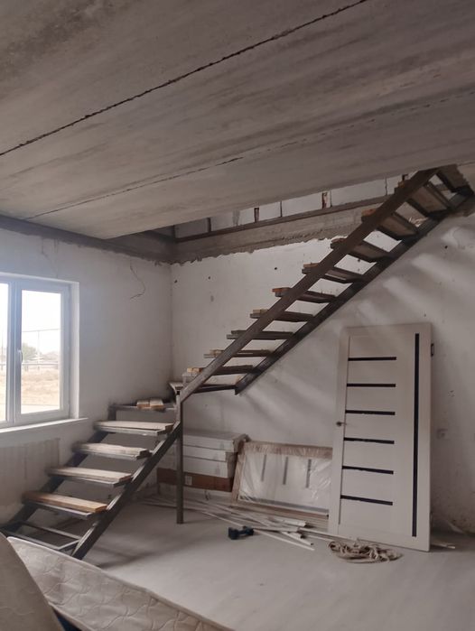 Каркас лестницы металлический