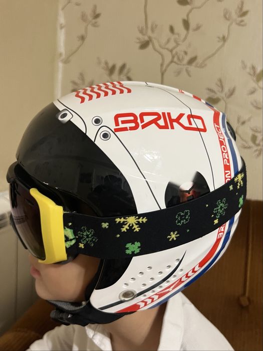 Детска ски каска Briko