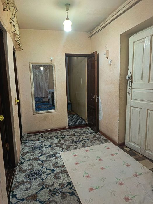 Срочно продаётся 3 комнатный  квартира