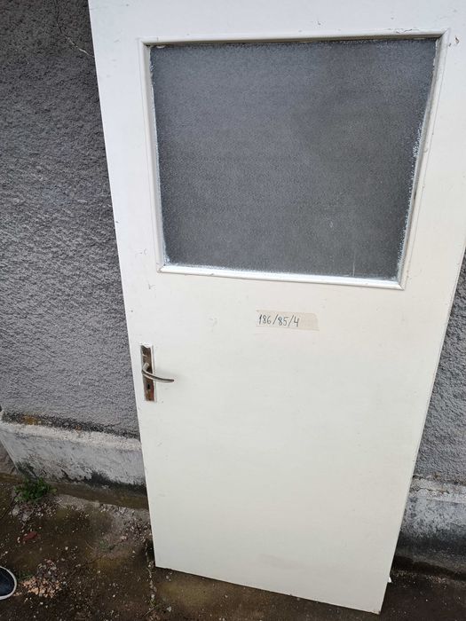 Фазерни и дървени врати