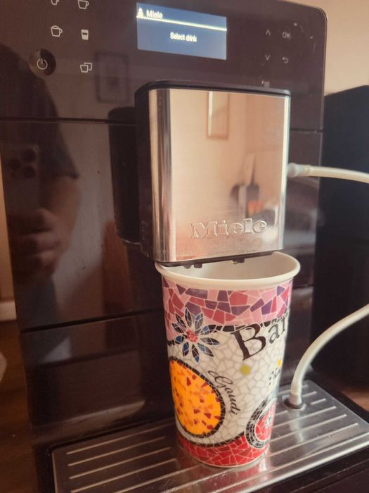 Espressor automat Miele CM 5310 Silence Black