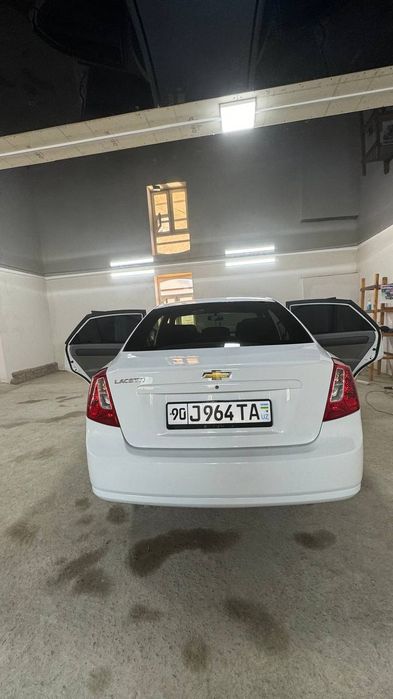 Lacetti 2023 benzin, gaz, bor xolati zor ayol kishi haydagn