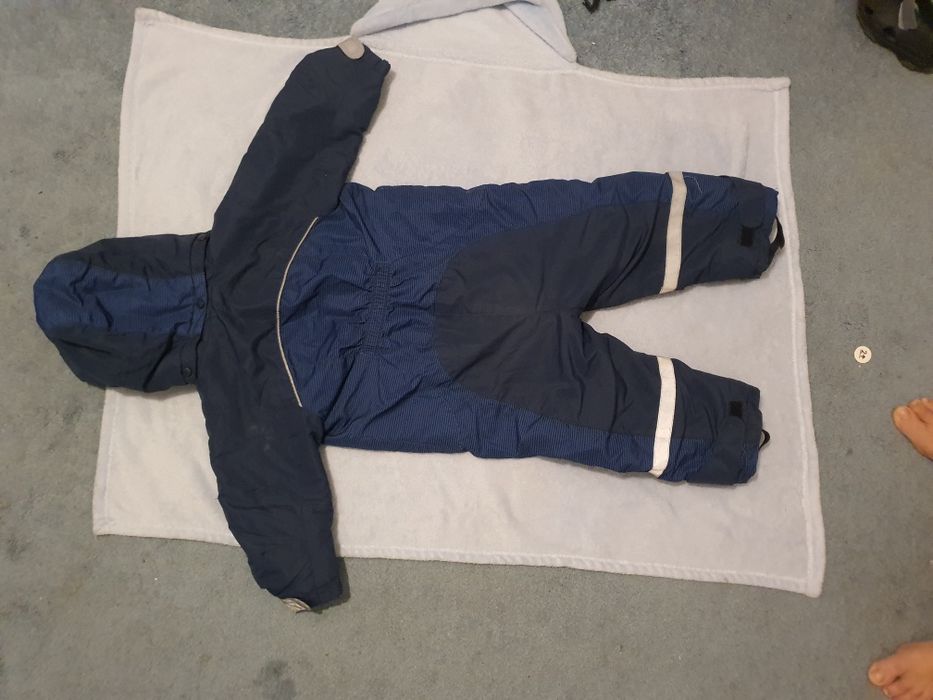 Combinezon iarna H&M marimea 92