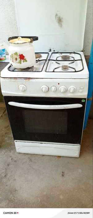 Ховлимиз сотилади.  Рохат постидан 12км Ўртасарой (Қорасув дарёси)