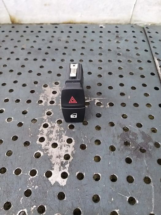 Buton avarii blocare usi bmw seria 1 f20 f21 6131923178603