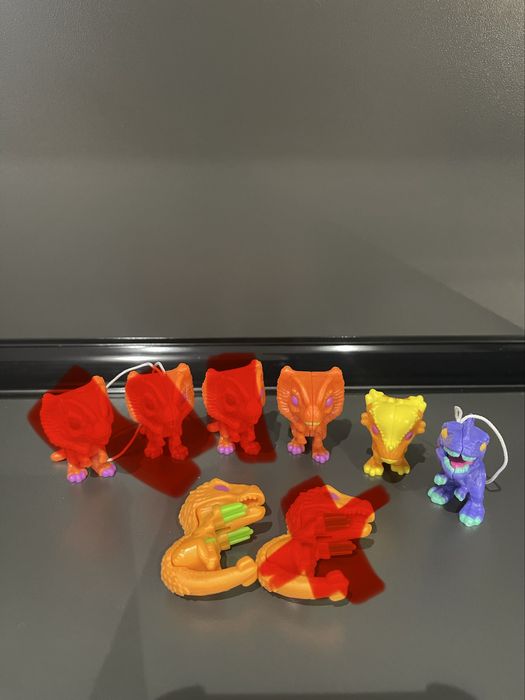 Kinder JOY Super Mario Jurassic Park Stranger things DC Playmobil