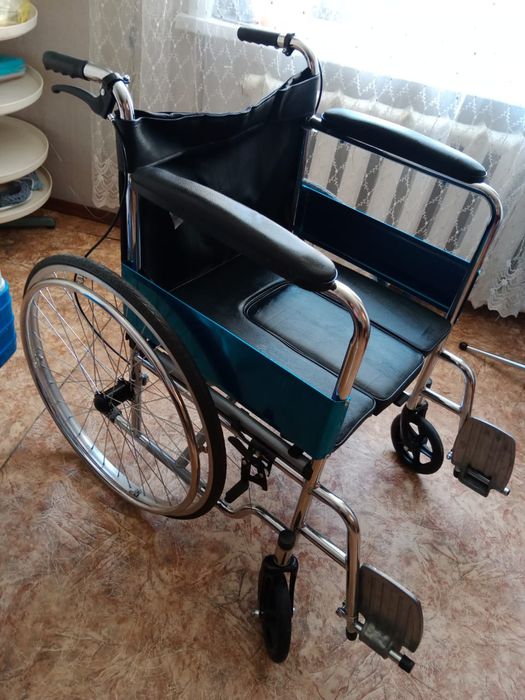 Продам инвалидное кресло