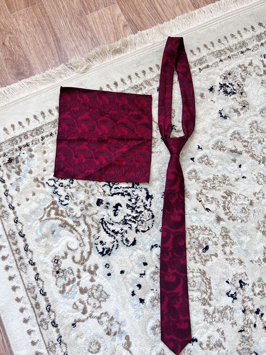 Продам костюм серый