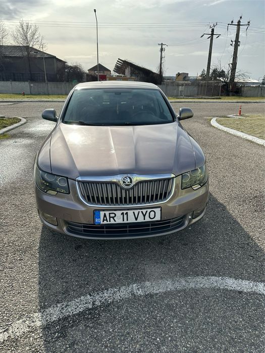 Vand Skoda Superb 2 an 2011 motor 1.6 tdi 136 cai 267000km reali