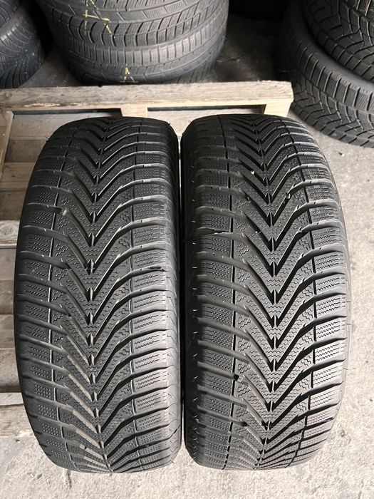 2 anvelope de iarna 195/55/16 vredestein 6.7 mm!