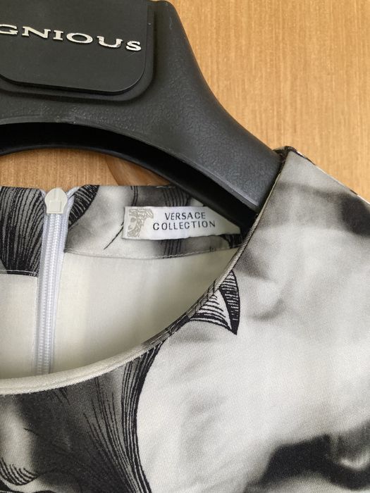 Рокля по модел  Versace