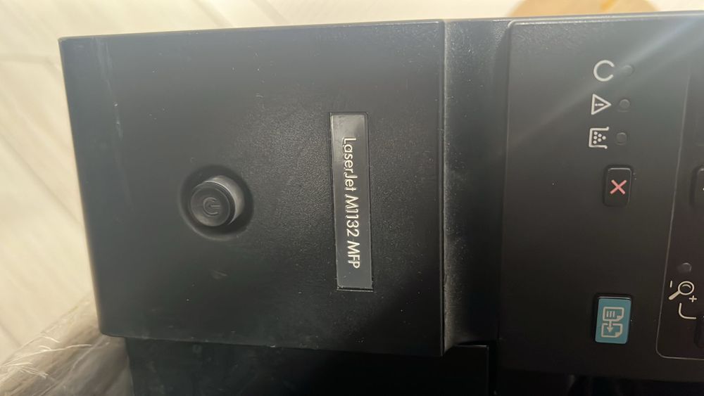 Продам принтер МФУ HP LaserJet M1132