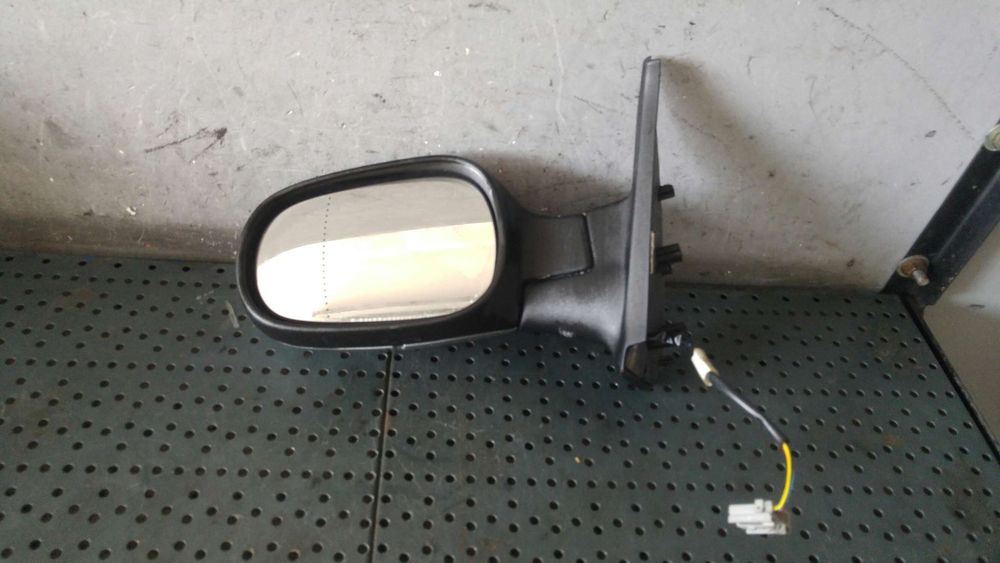 Oglinda electrica stanga nissan micra 3 k12 12373140