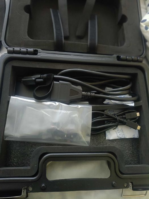 Автомобилна Диагностика Xtool D7