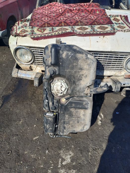 Топливный бак гранта