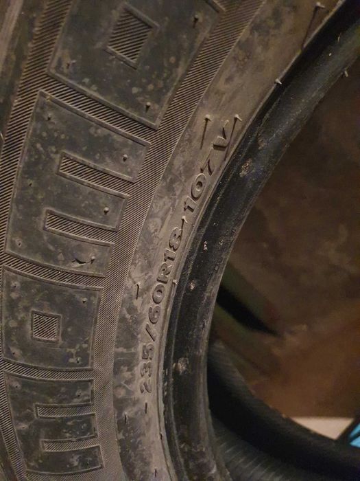гуми 235/60/18 за Джип