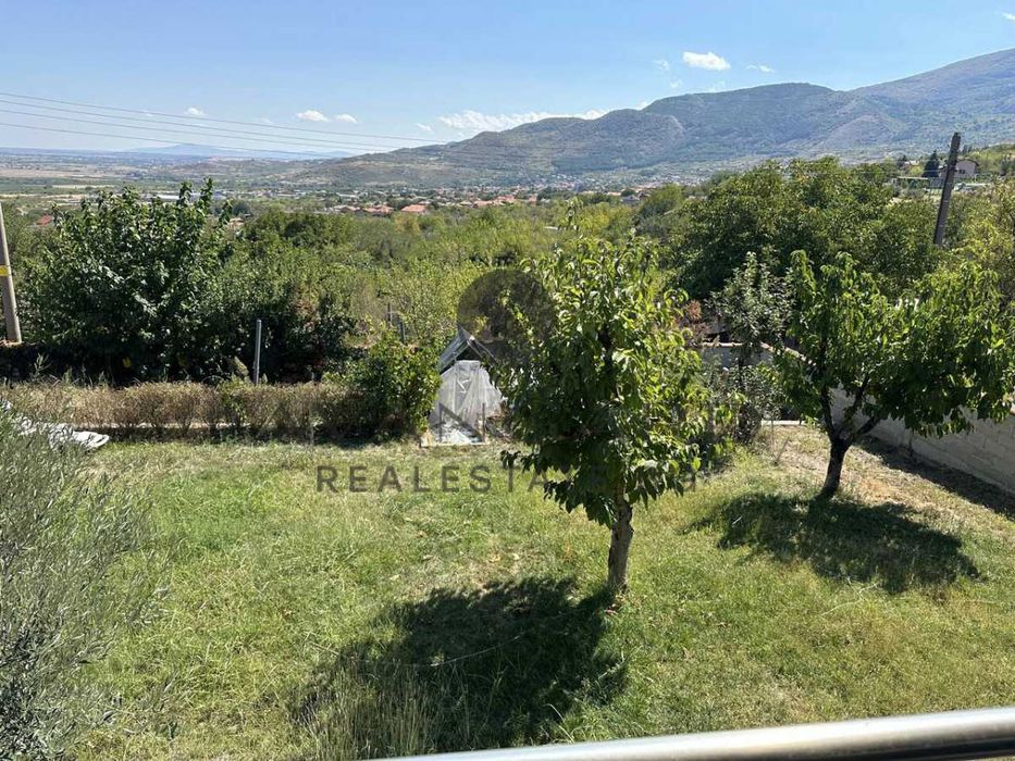 Продава се Къща в с. Брестник, Област Пловдив - 250 кв.м за 731 €/кв.м - Снимка #11