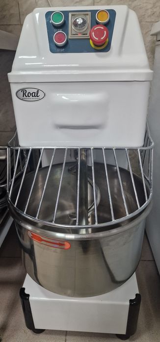 Продам торговое оборудование