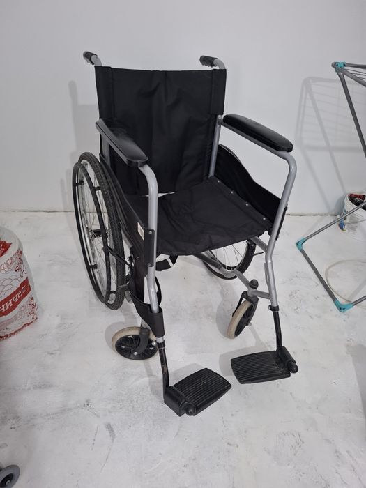 Инвалидная коляска