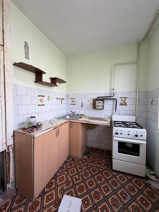 Kvartira sotiladi 2 xona