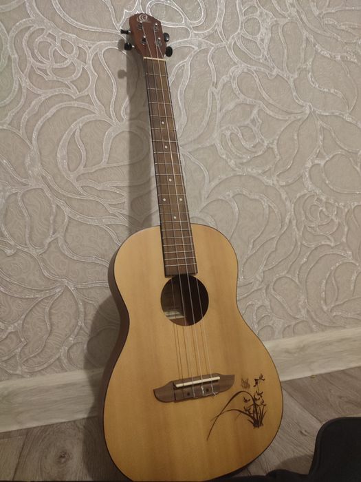 Продам укулеле, гавайская гитара