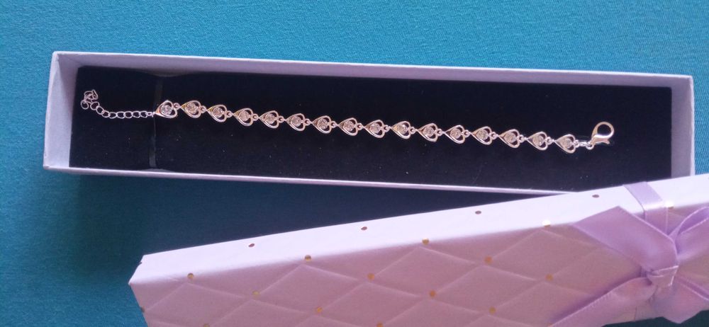 12 различни модели! Нова, красива сребърна гривна. В кутия за подарък.