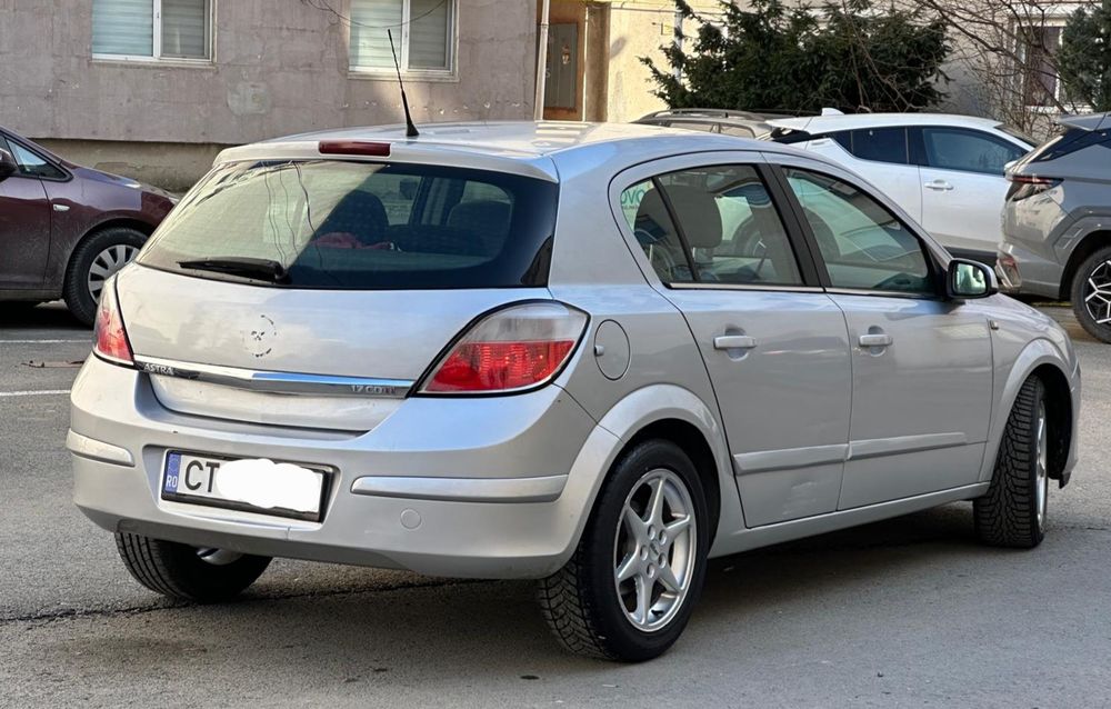 De vanzare opel astra h motor 1.7 cdti