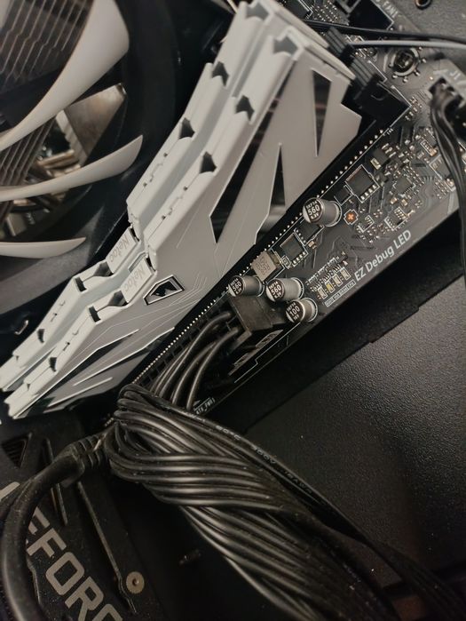 Мощный игровой ПК + Монитор GIGABYTE 
RTX 3070 Ti