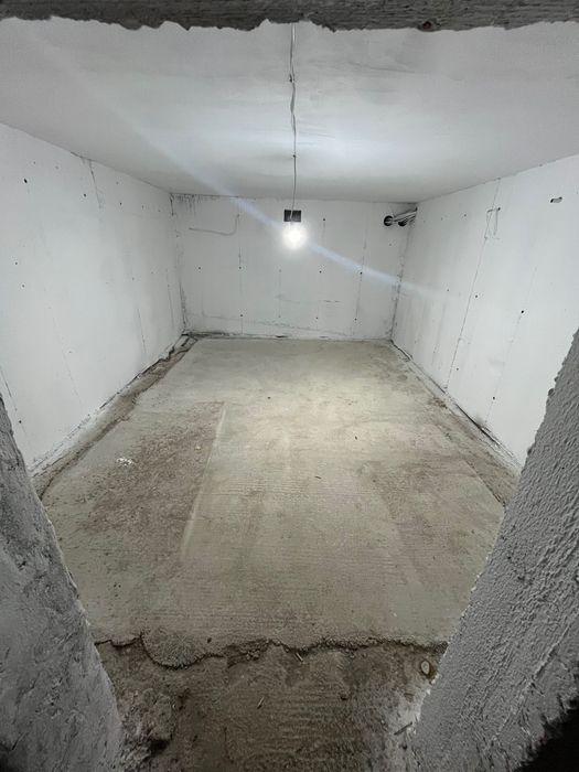 Boxă 20 mp închiriat - Ozana, Titan – iluminată, supraveghere video