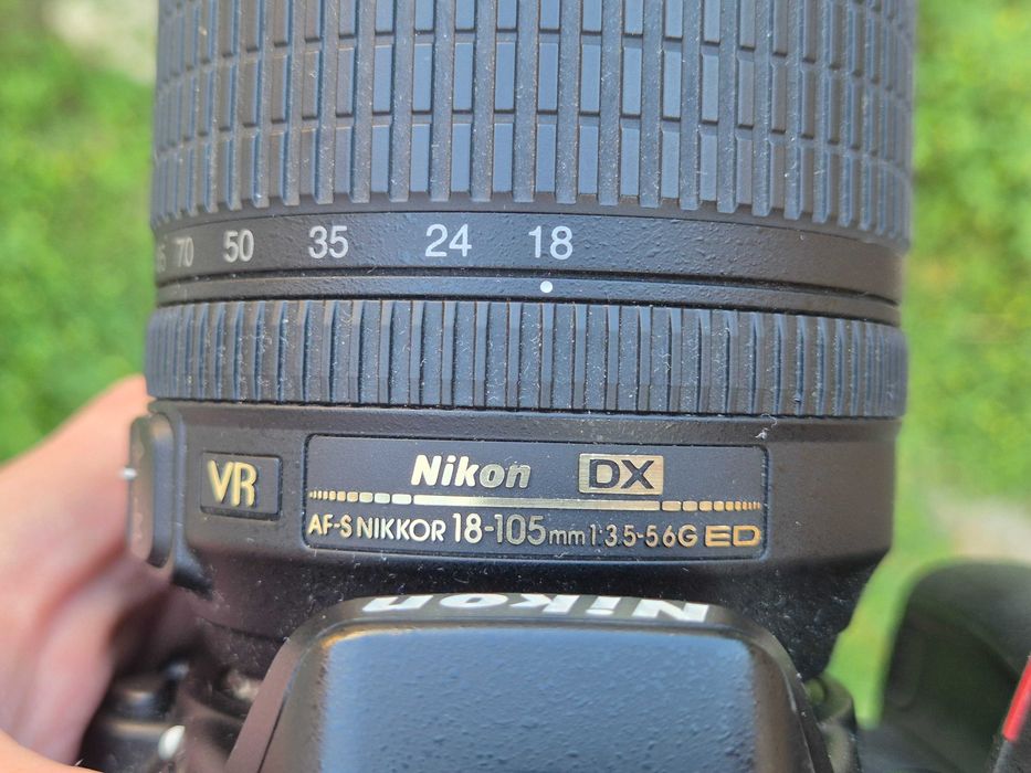 Nikon D7100 плюс 18-105 и 50мм 1.8G В ЧУДЕСНО СЪСТОЯНИЕ