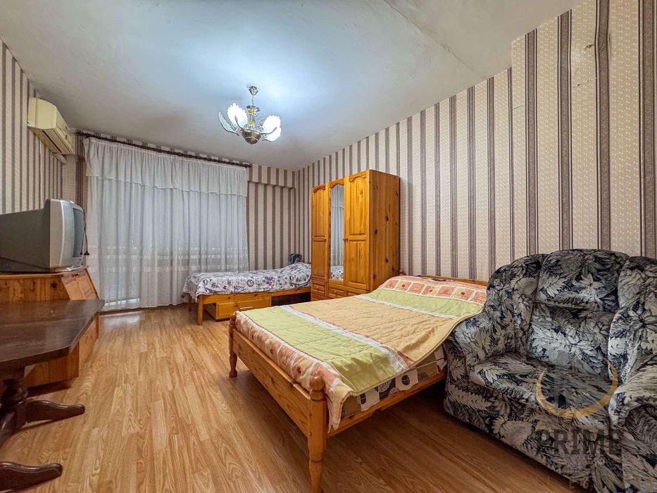 Изгрев тристаен апартамент обзаведен