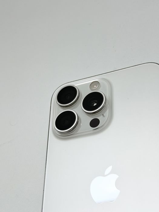 Apple iPhone 15 Pro Max Black Titanium 256ГБ