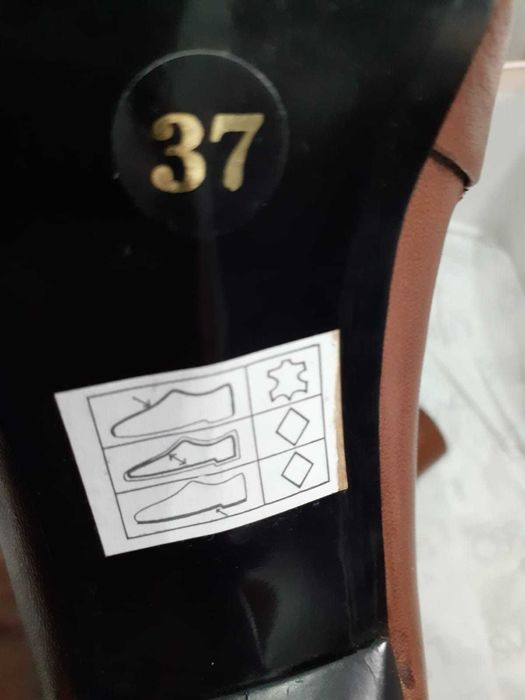 Vând cizme mărimea 37