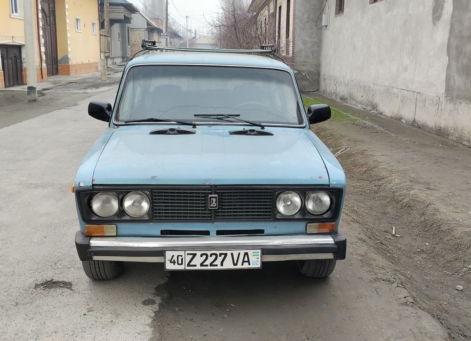 Vaz 2106 sotiladi 1350 $ kami bor