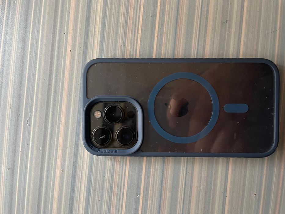 продаю Iphone 13 pro