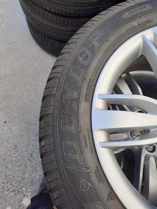 4 Броя 215/60/17 Dunlop 2х6,8mm, 2x6,2mm